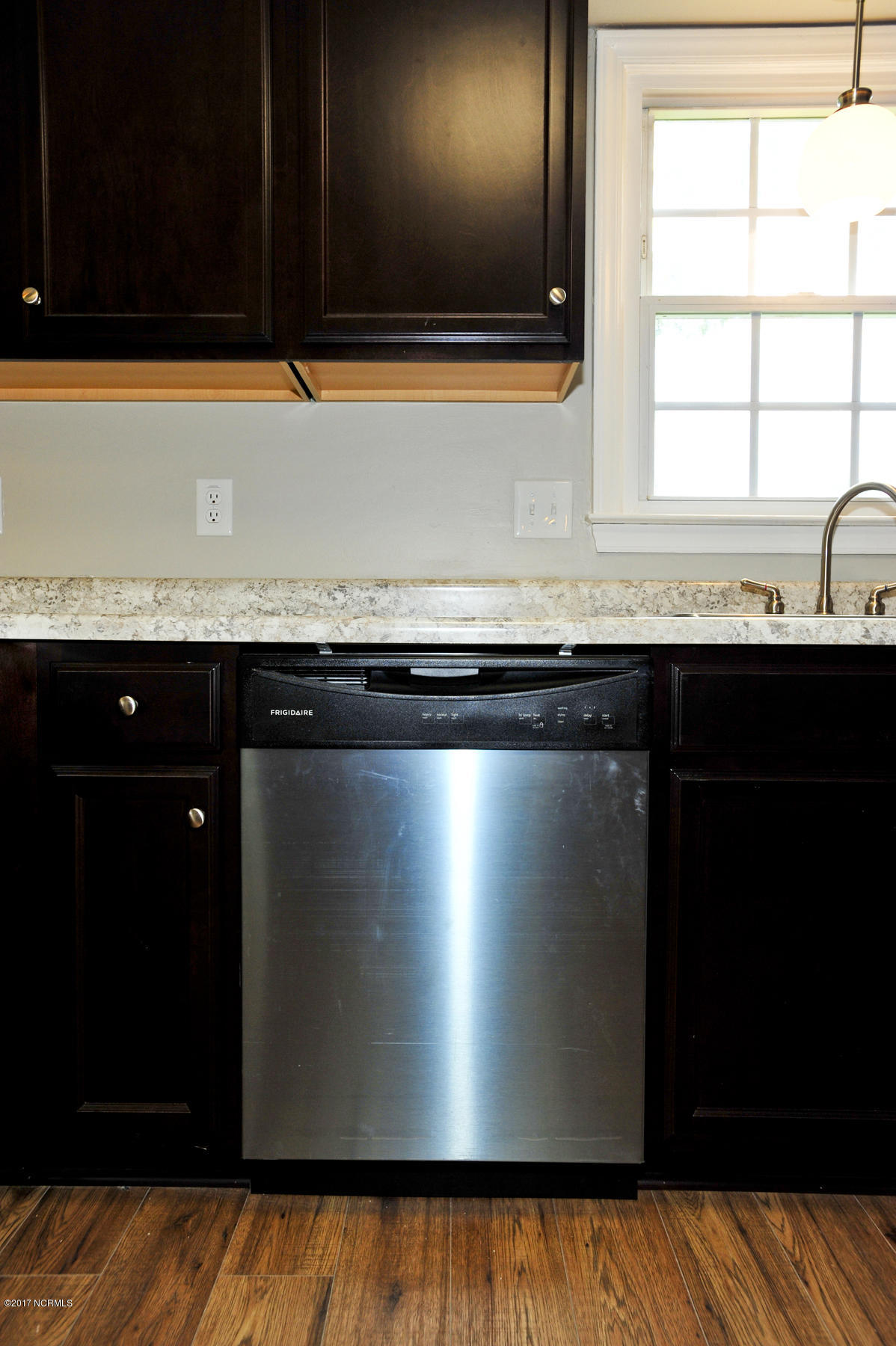 2040 Hunters Ridge Drive Midway Park, NC 28544 - Photo 22 of 38 074 Appliance
