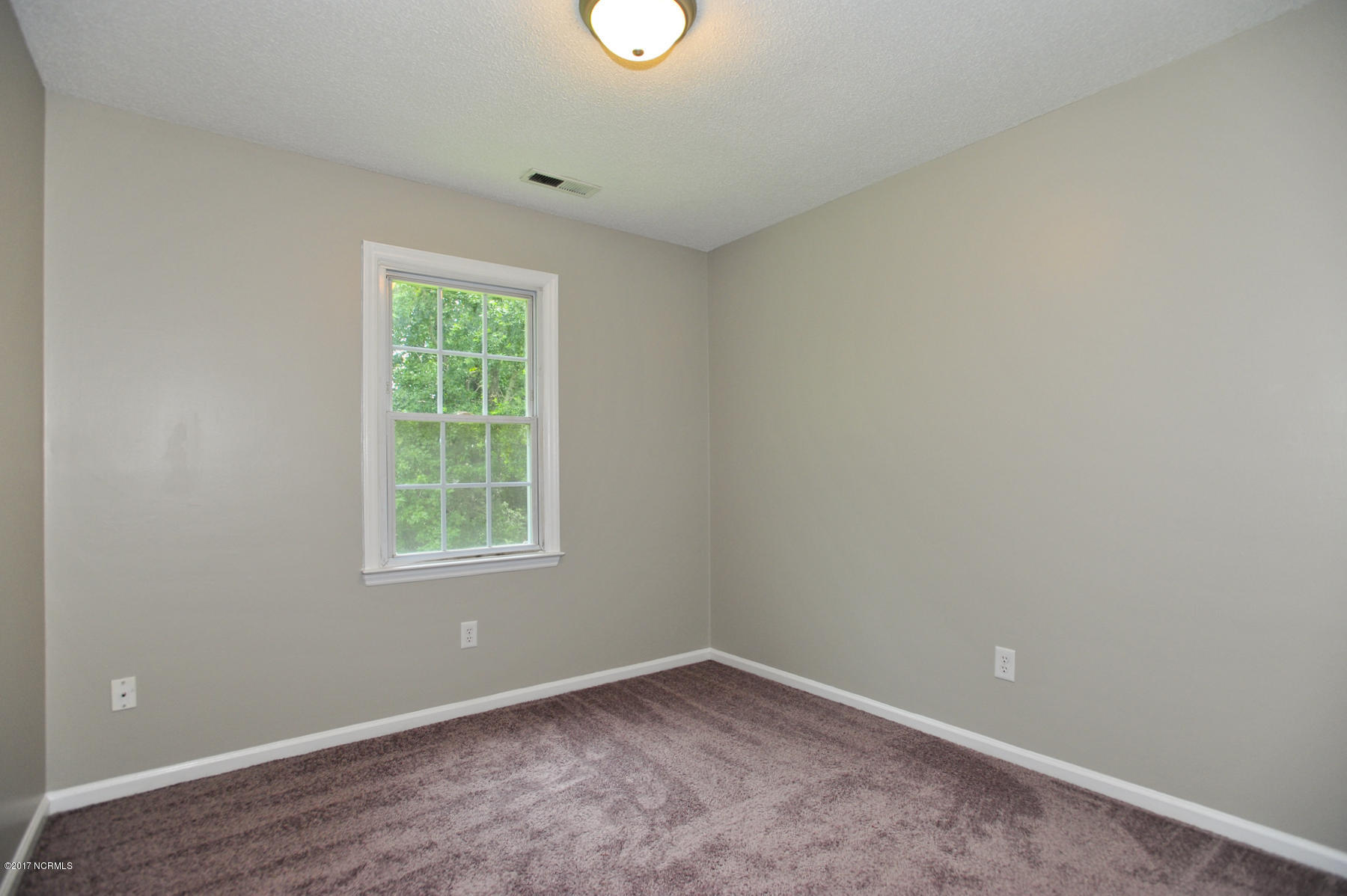 2040 Hunters Ridge Drive Midway Park, NC 28544 - Photo 24 of 38 089 BRM 2
