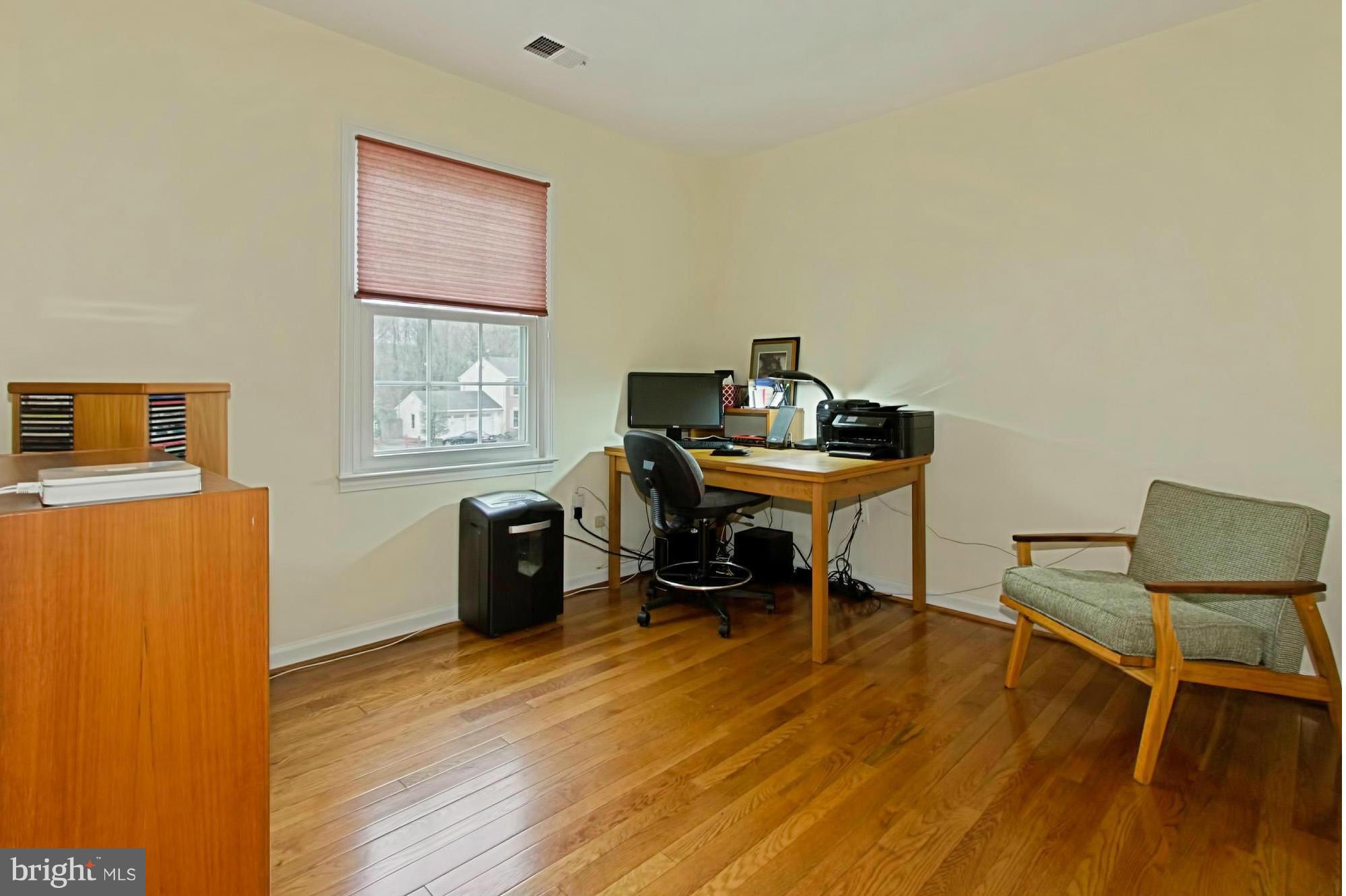 2314 Rosedown Drive Reston, VA 20191 - Photo 19 of 30 3rd Bedroom