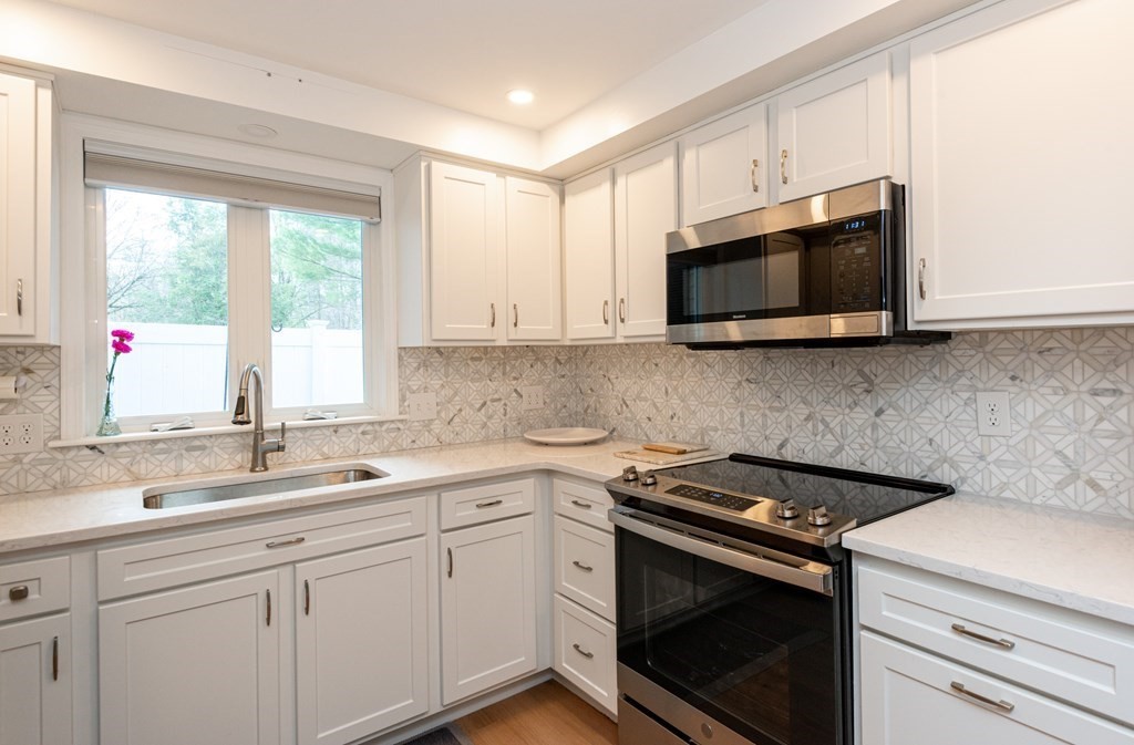 75 Page Road, Unit 11 Bedford, MA 01730 - Photo 1 of 31 Gallery Image 1