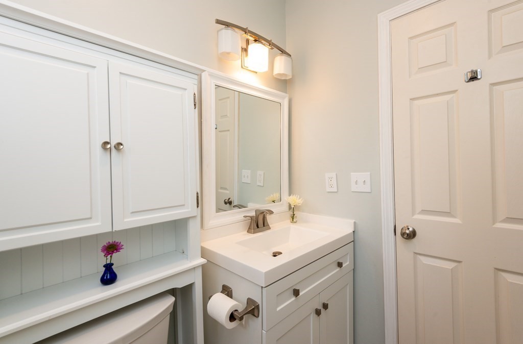 75 Page Road, Unit 11 Bedford, MA 01730 - Photo 24 of 31 Gallery Image 24