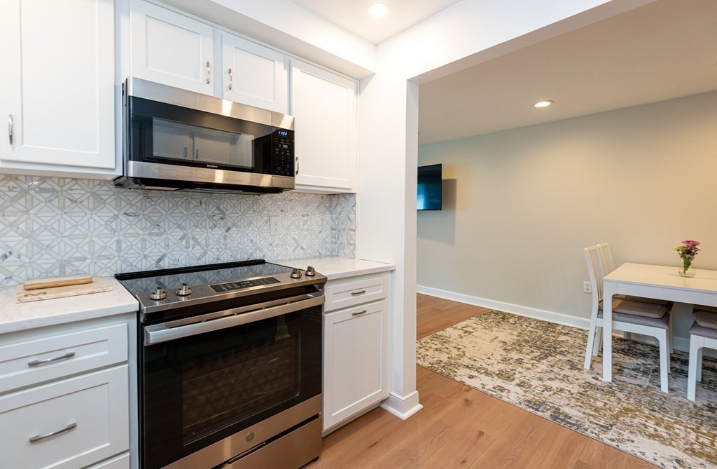 75 Page Road, Unit 11 Bedford, MA 01730 - Photo 8 of 31 Gallery Image 8
