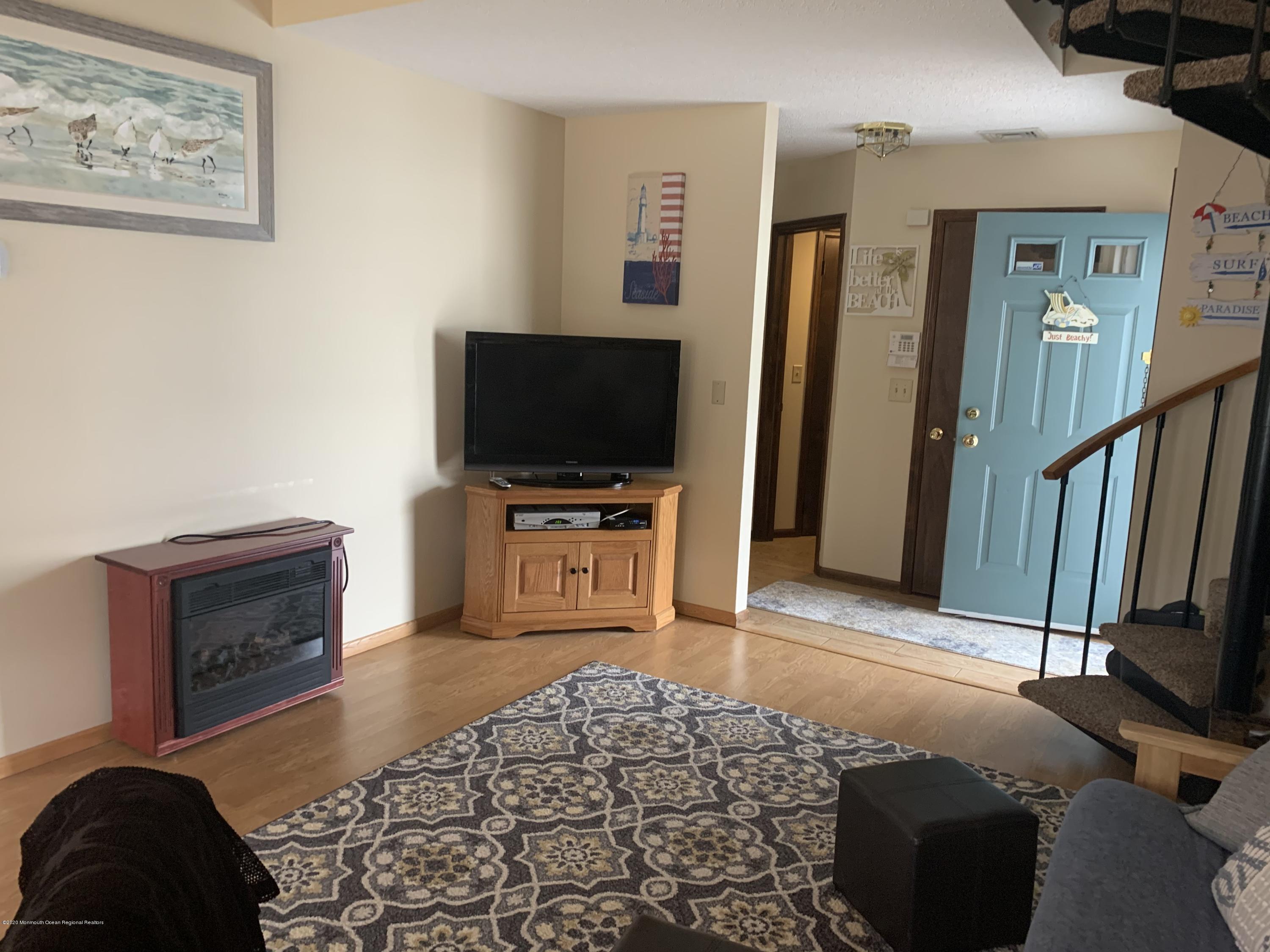 210 Sumner Avenue, Unit 5 Seaside Heights, NJ 08751 - Photo 2 of 15 Black 4