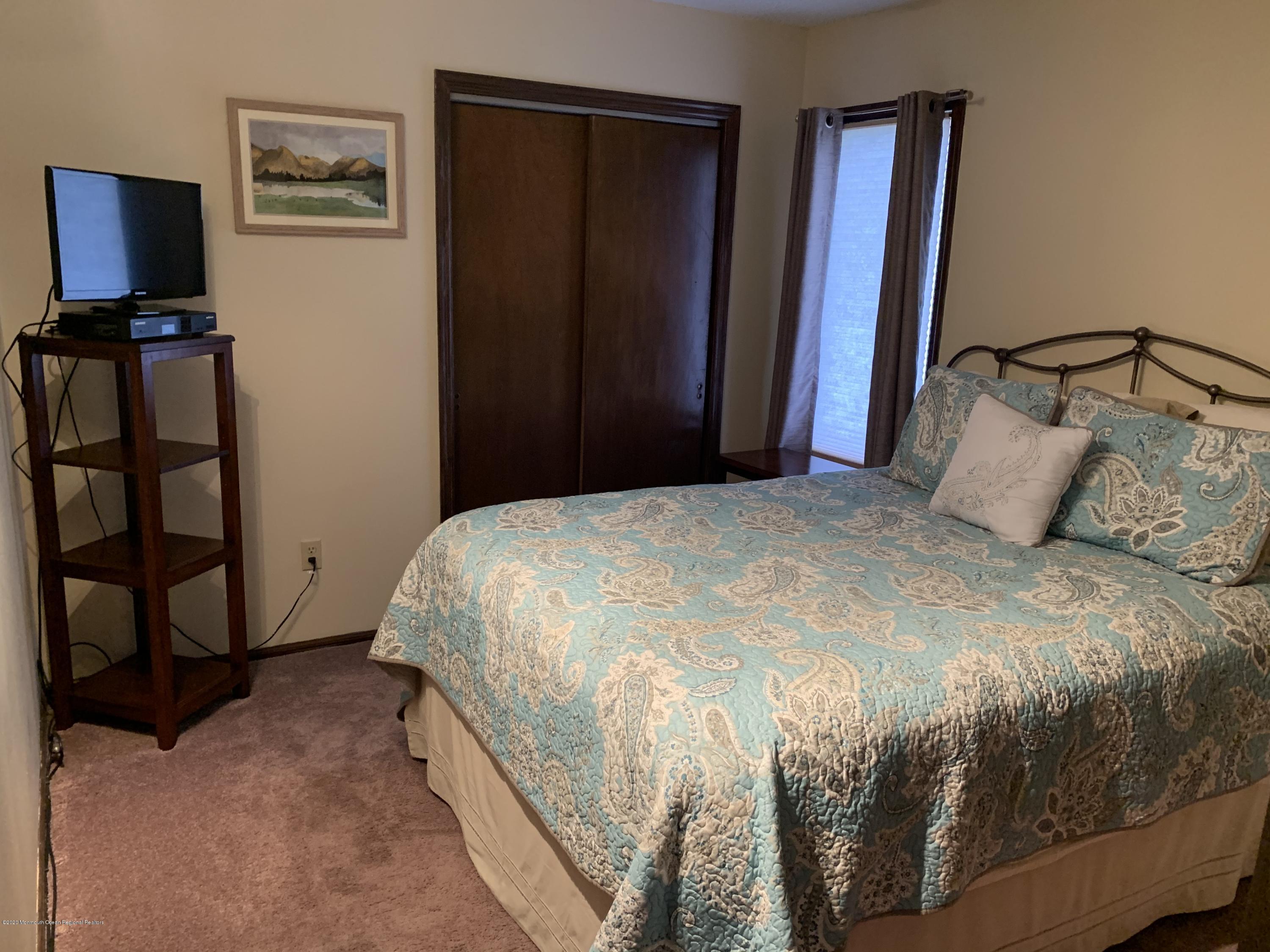 210 Sumner Avenue, Unit 5 Seaside Heights, NJ 08751 - Photo 14 of 15 Black 13