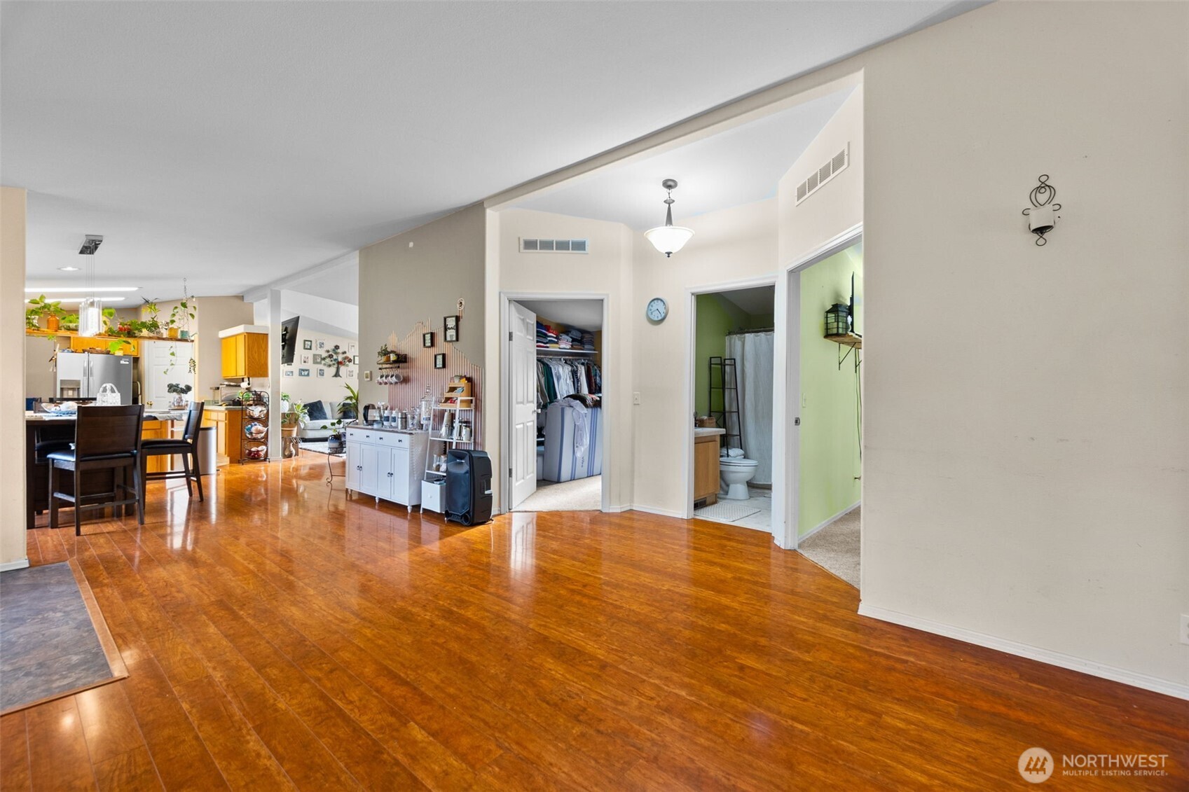 7808 197th Avenue Southwest Rochester, WA 98579 - Photo 20 of 37 a view of a livingroom with furniture and a large window