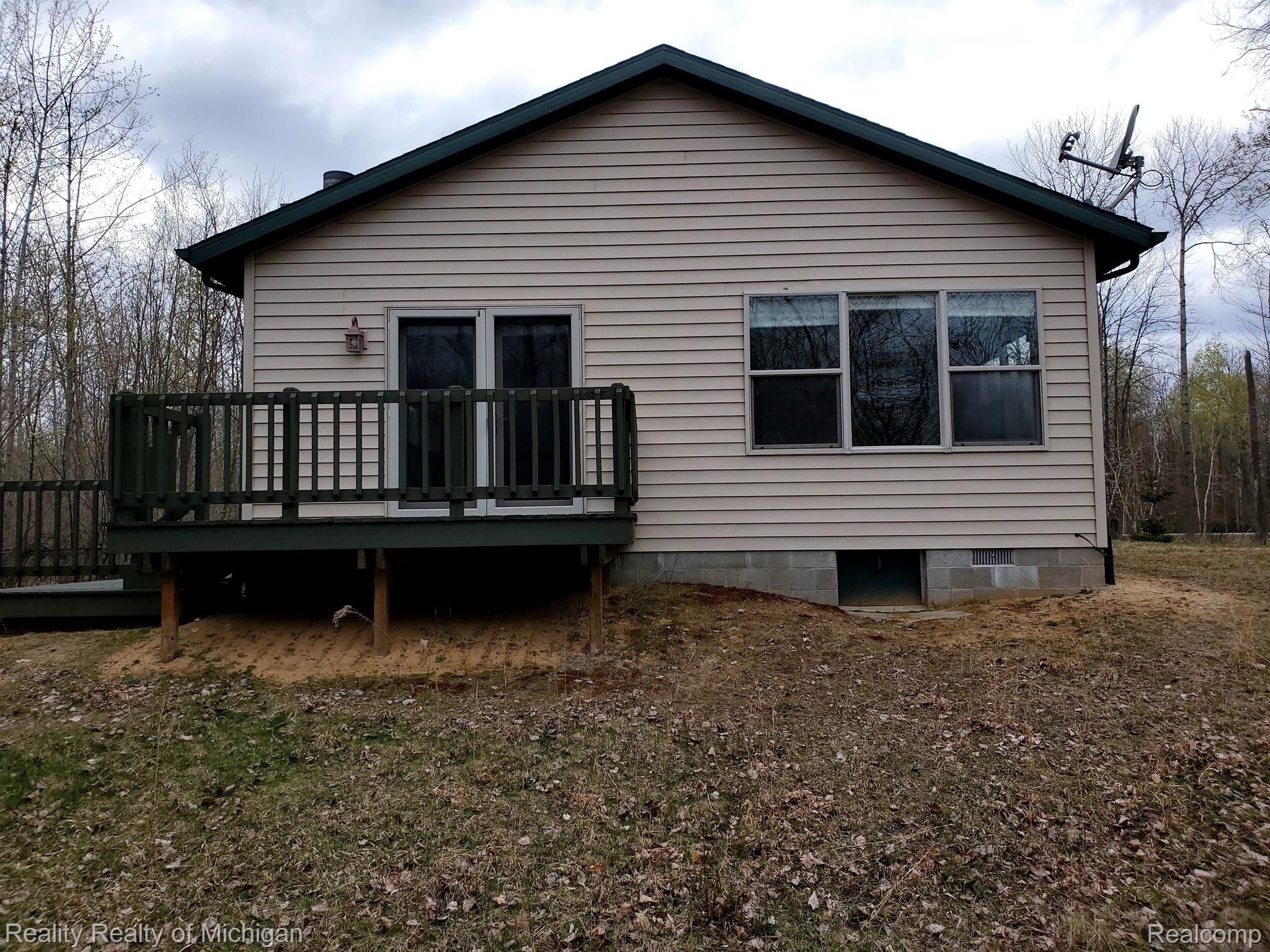 5232 North 11 Mile Road Pinconning, MI 48650 - Photo 3 of 45 Gallery Image 3