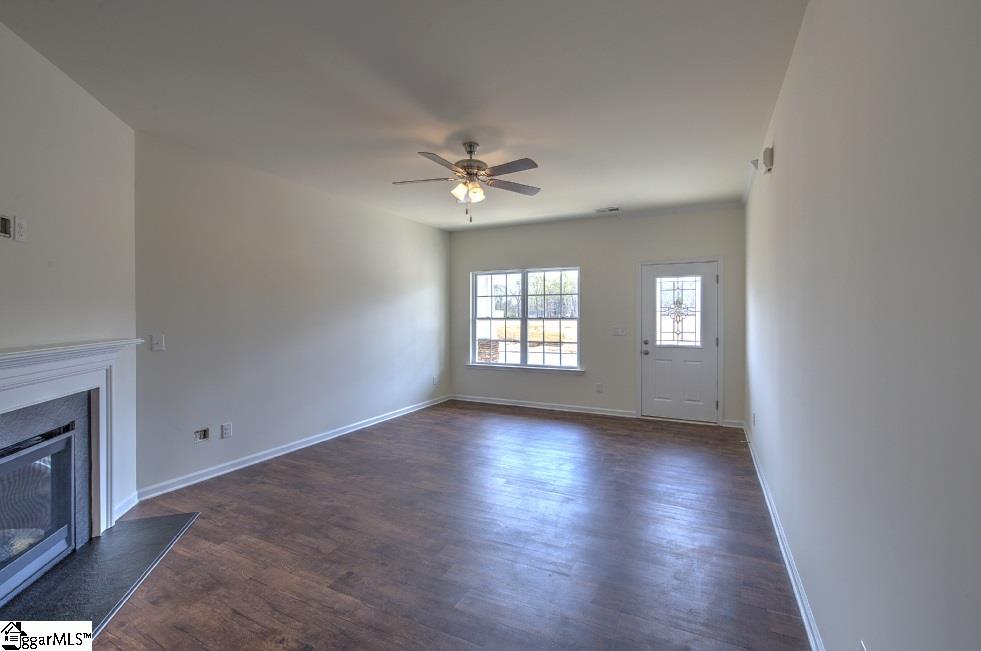 204 Addlestone Circle Fountain Inn, SC 29644 - Photo 7 of 32 Gallery Image 7