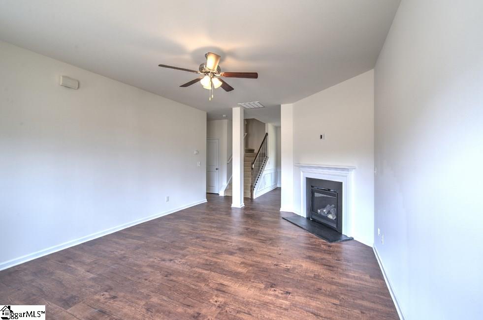 204 Addlestone Circle Fountain Inn, SC 29644 - Photo 8 of 32 Gallery Image 8