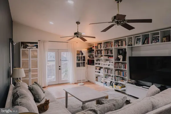 $574,900 | 389 Juniper Street, Warminster, PA 18974