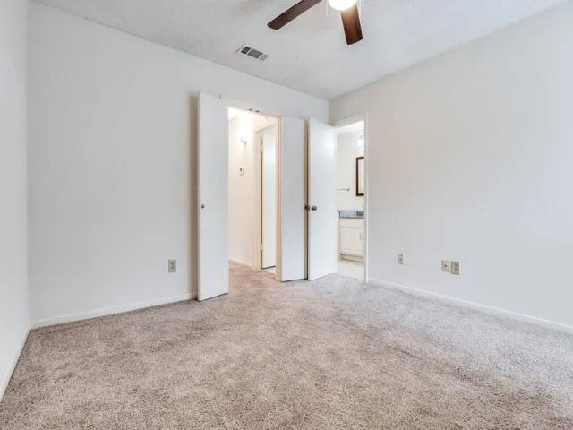 $1,100 | 1307 Willoughby Lane, Unit 5410, Arlington, TX 76011