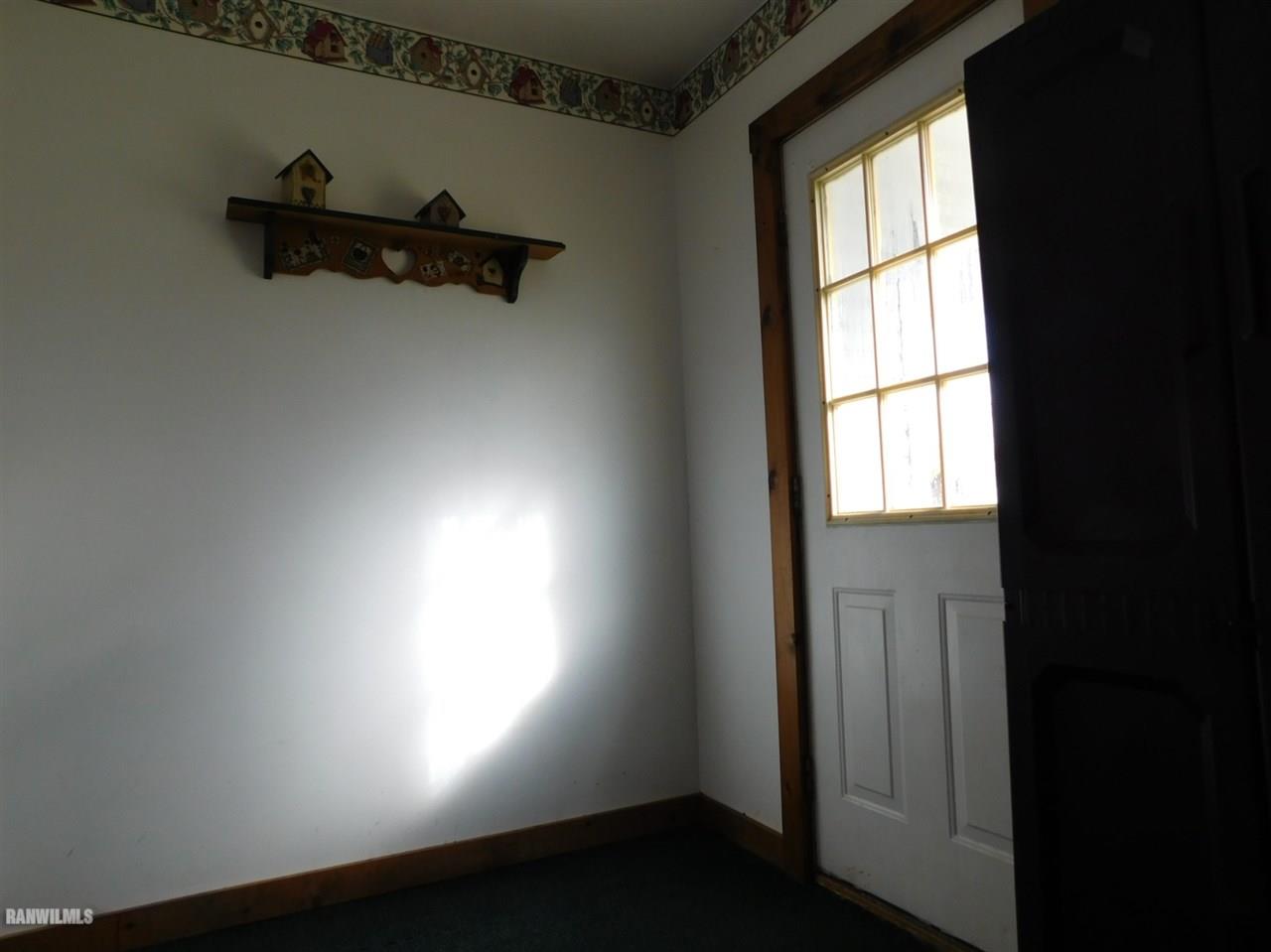 8800 Badger Road East Dubuque, IL 61025 - Photo 12 of 25 Gallery Image 12