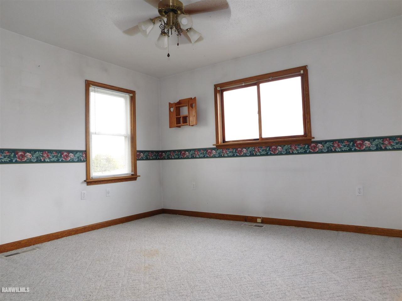 8800 Badger Road East Dubuque, IL 61025 - Photo 14 of 25 Gallery Image 14