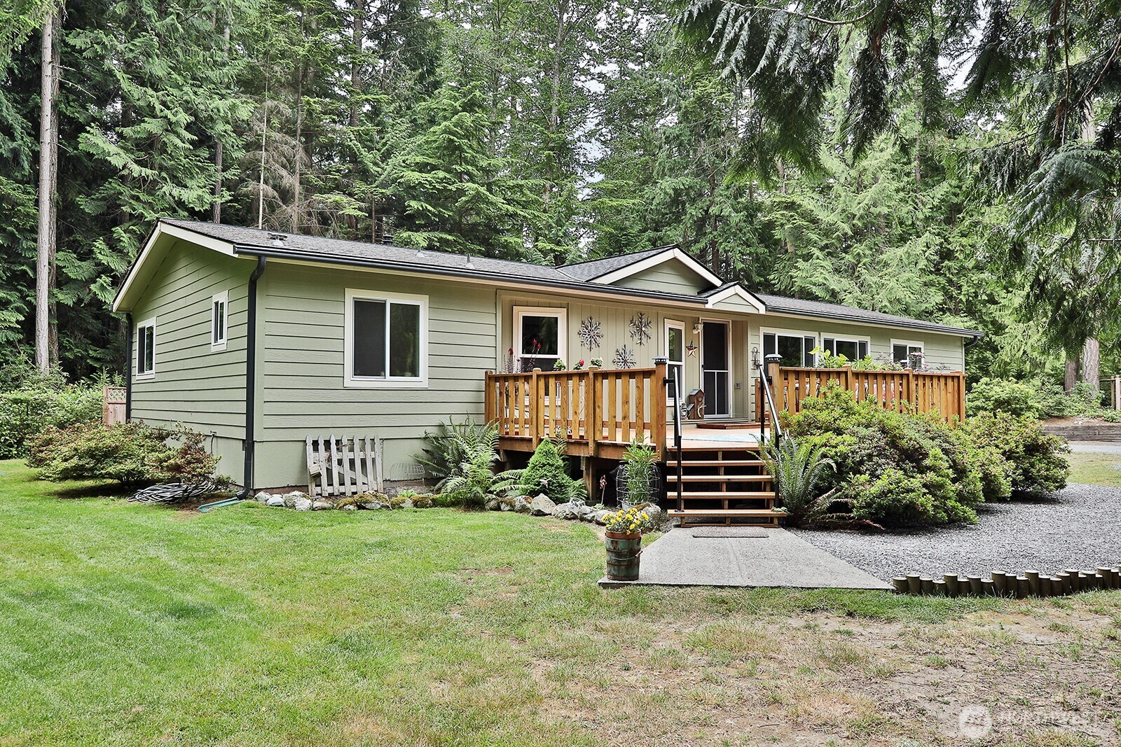 3835 South Amble Road Langley, WA 98260 - Photo 1 of 37 Gallery Image 1