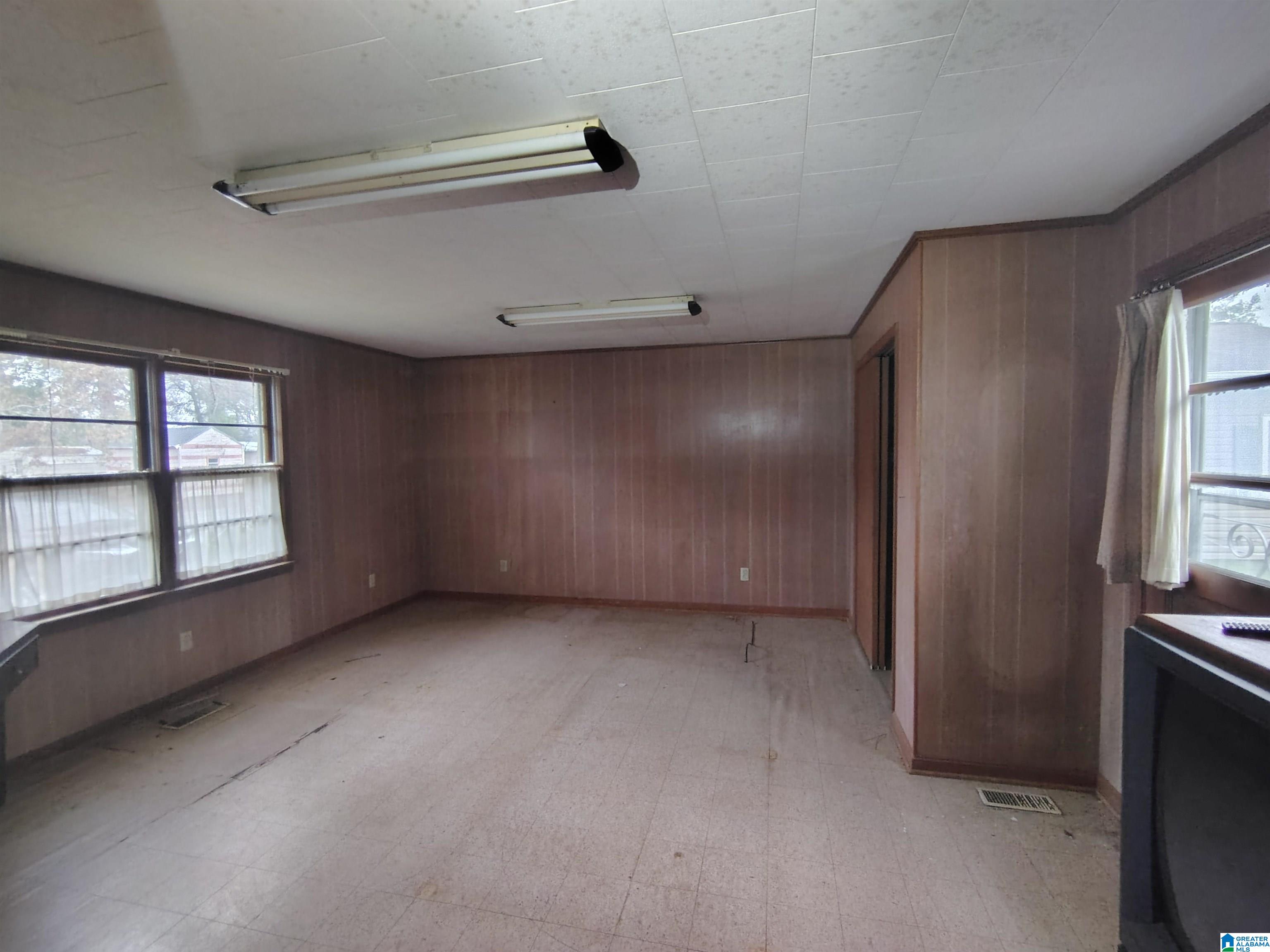 3216 Culver Road Tuscaloosa, AL 35401 - Photo 18 of 34