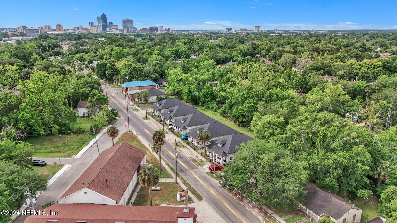 2306 Moncrief Road Jacksonville, FL 32209 - Photo 7 of 14 a view of a city from a balcony