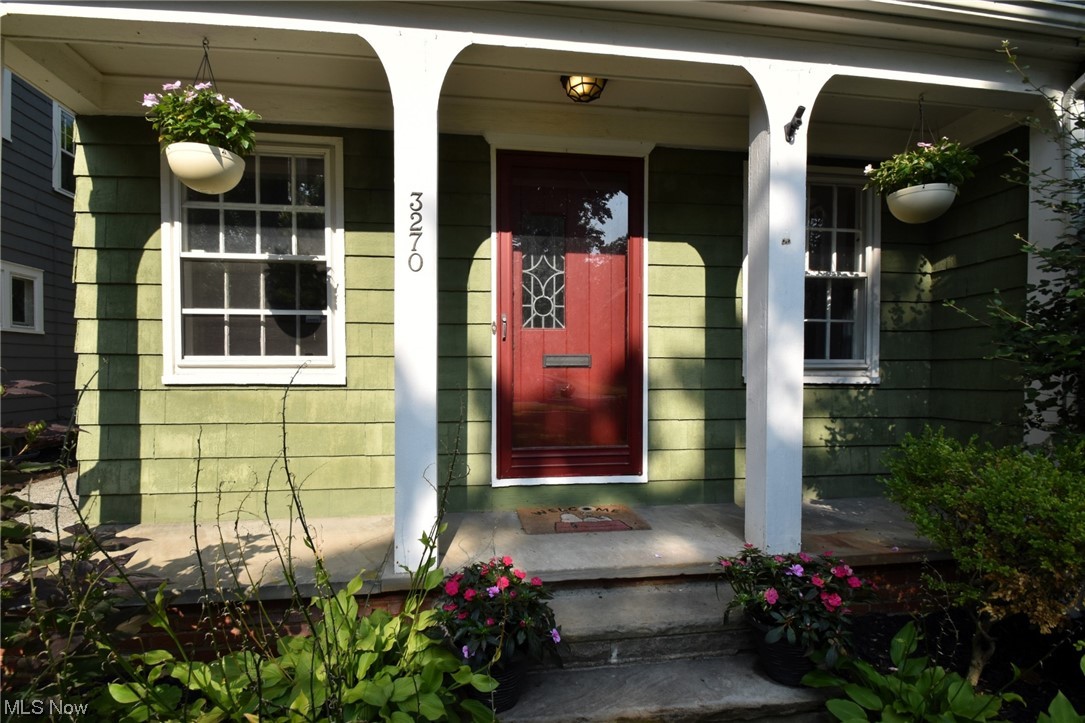 3270 Lansmere Road Shaker Heights, OH 44122 - Photo 2 of 32 Quaint Front Porch