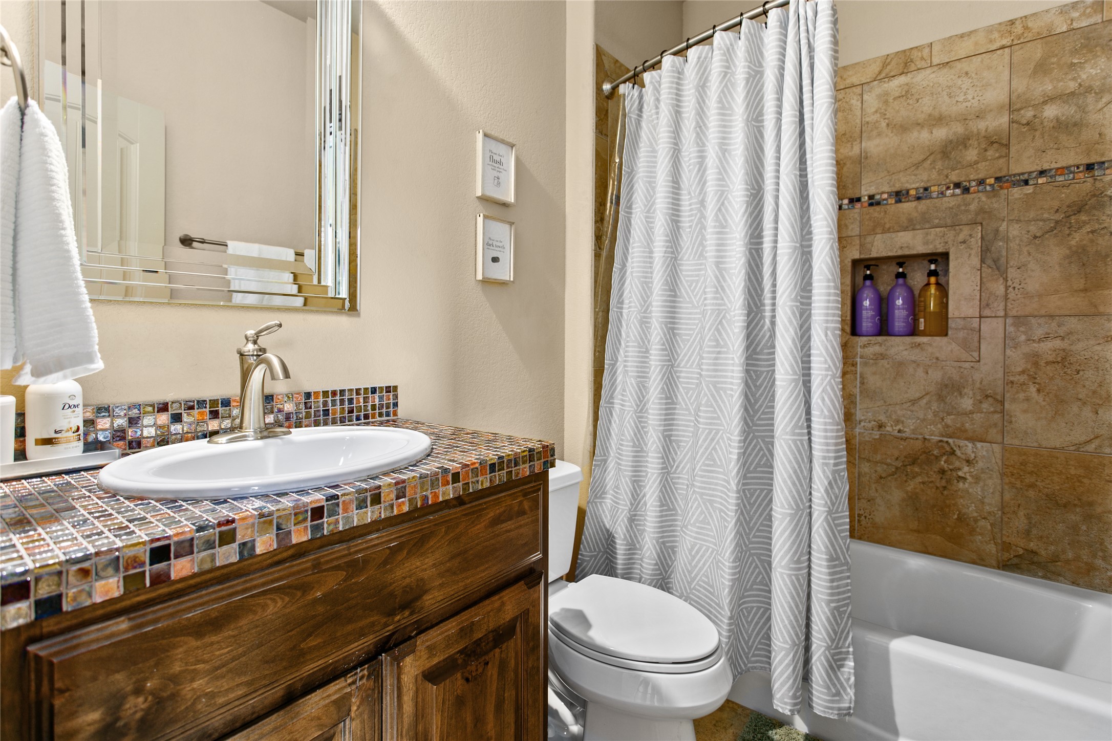 21010 North Ridge Street Lago Vista, TX 78645 - Photo 26 of 32 Full bathroom upstairs