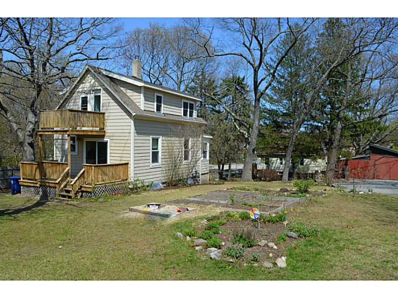 57 Wendell Road Warwick, RI 02888 - Photo 23 of 25 Exterior Back.