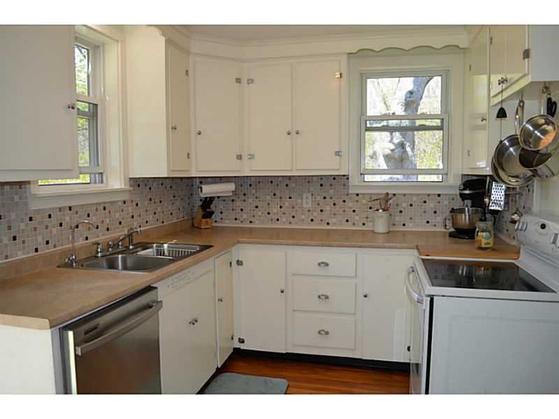 57 Wendell Road Warwick, RI 02888 - Photo 3 of 25 Kitchen.