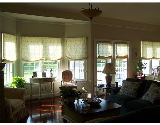 266 Albion Road Lincoln, RI 02865 - Photo 9 of 16 Den/Family/Great Room.