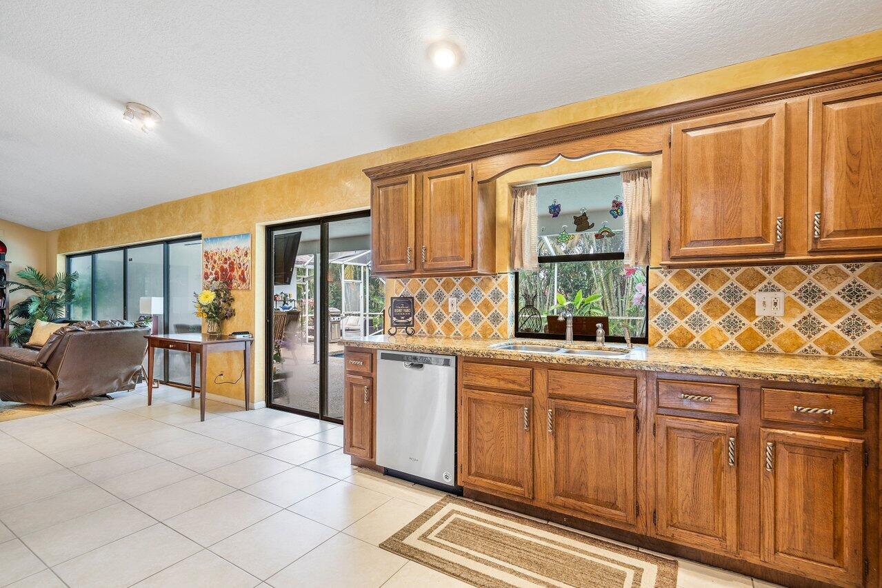 17340 Lake Park Road Boca Raton, FL 33487 - Photo 13 of 36 Kitchen