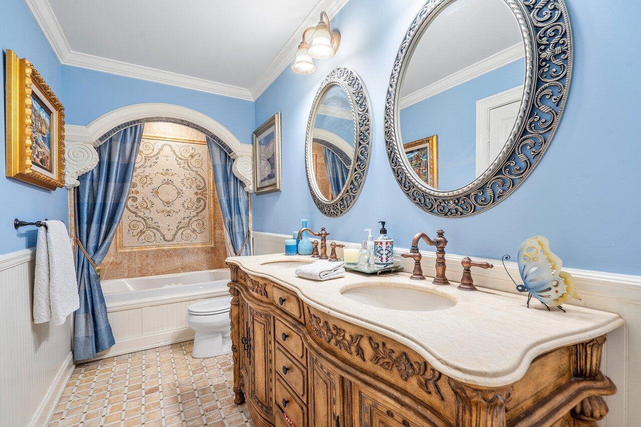 17340 Lake Park Road Boca Raton, FL 33487 - Photo 17 of 36 Bathroom 2