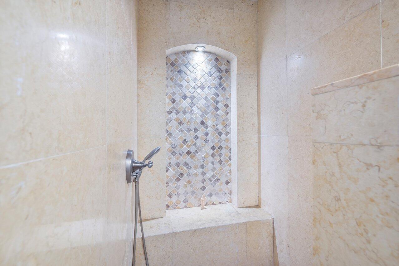 17340 Lake Park Road Boca Raton, FL 33487 - Photo 24 of 36 Master bathroom