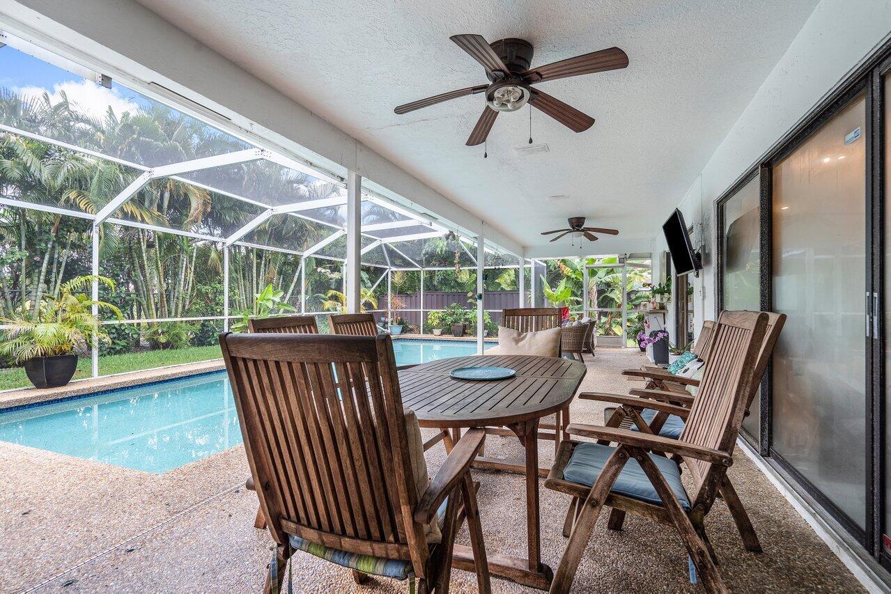 17340 Lake Park Road Boca Raton, FL 33487 - Photo 30 of 36 Patio