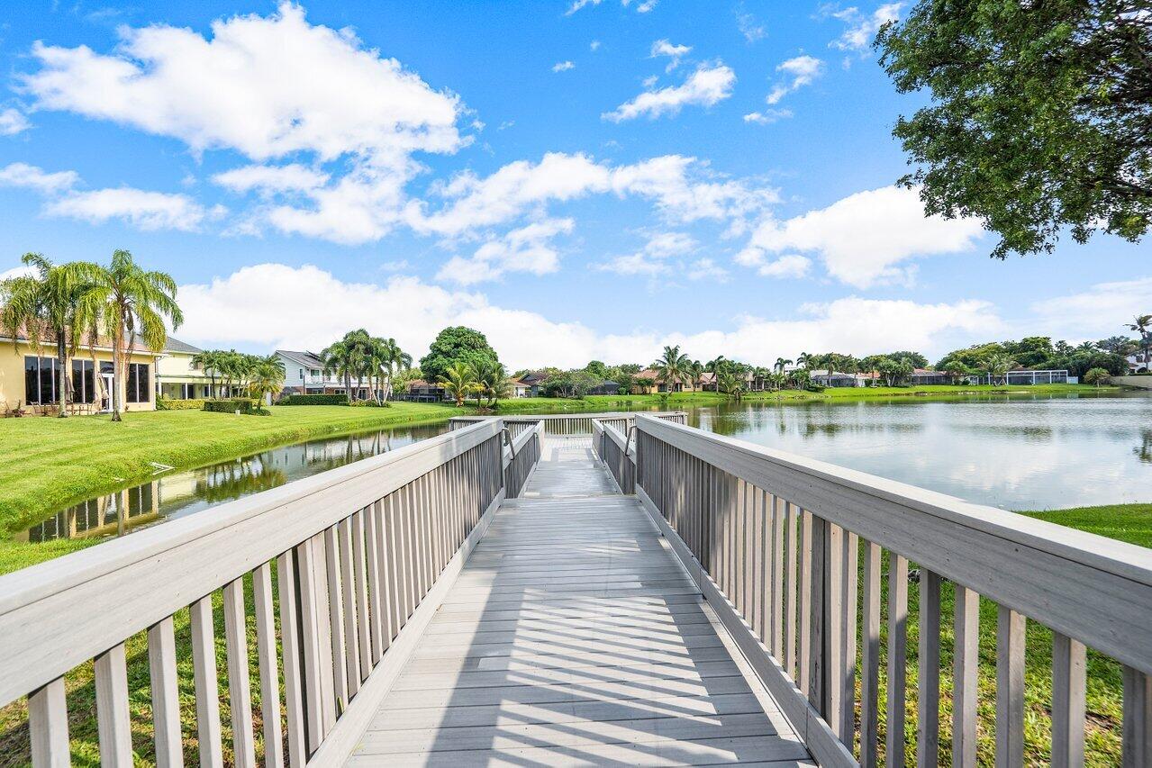 17340 Lake Park Road Boca Raton, FL 33487 - Photo 34 of 36 Community dock