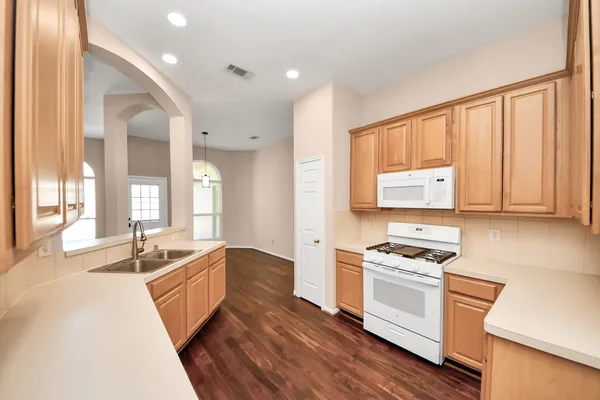 $334,900 | 8214 Morning Dawn Drive, Houston, TX 77095