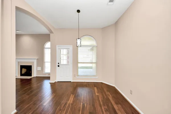 $334,900 | 8214 Morning Dawn Drive, Houston, TX 77095