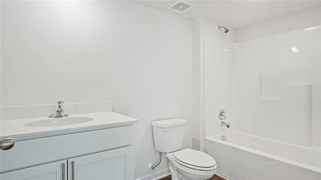 $389,990 | 621 Izzy Way, Liberty, MO 64068