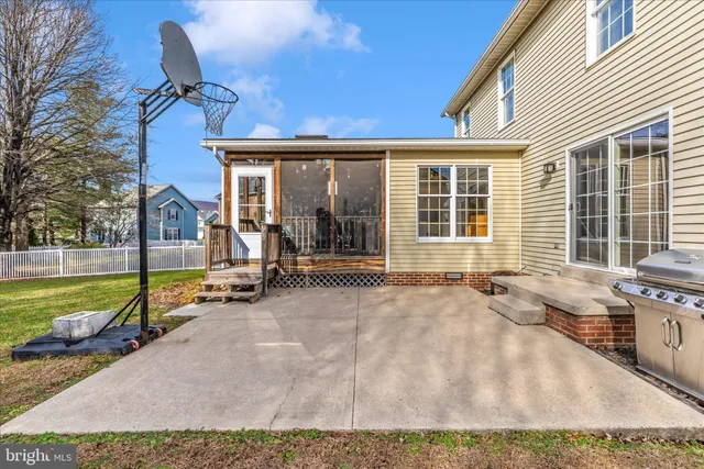 $589,999 | 2181 East Greenleaf Drive, Frederick, MD 21702