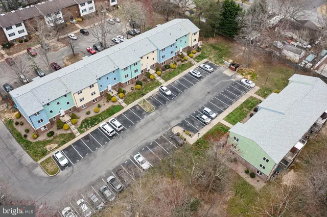 $1,795 | 22030 Oxford Court, Unit B11, Lexington Park, MD 20653