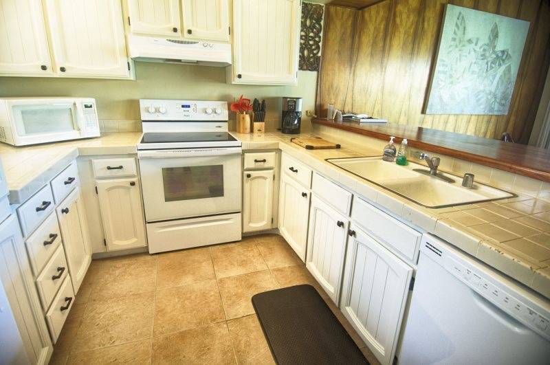 410 Papaloa Road, Unit 323 Kapaa, HI 96746 - Photo 11 of 22 Gallery Image 11