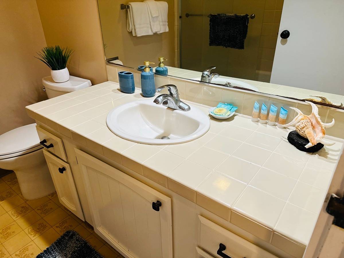 410 Papaloa Road, Unit 323 Kapaa, HI 96746 - Photo 12 of 22 Gallery Image 12