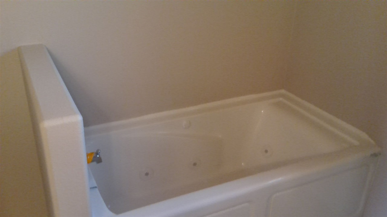 12516 North Ruby Road Spokane, WA 99218 - Photo 7 of 18