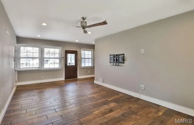 $349,855 | 208 Huntleigh Drive, St. Louis, MO 63122