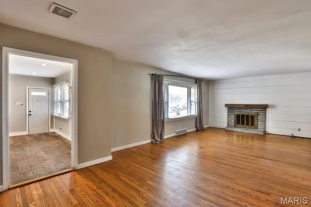 $349,855 | 208 Huntleigh Drive, St. Louis, MO 63122