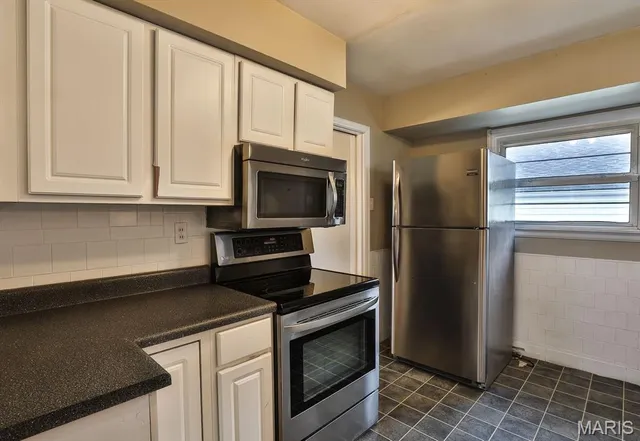 $349,855 | 208 Huntleigh Drive, St. Louis, MO 63122