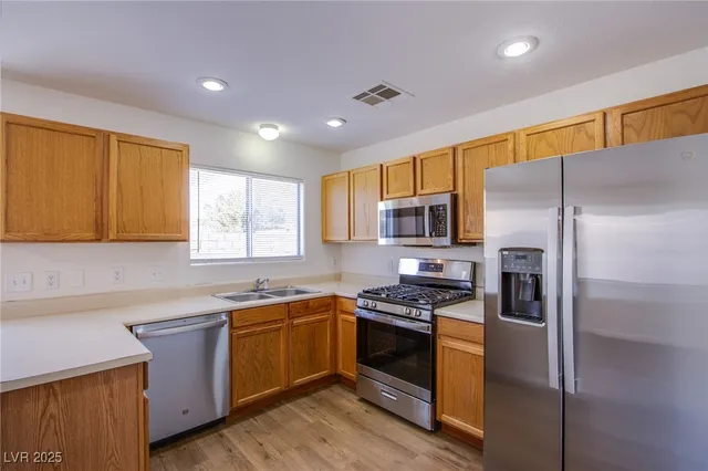 $1,725 | 3385 Cheyenne Gardens Way, North Las Vegas, NV 89032