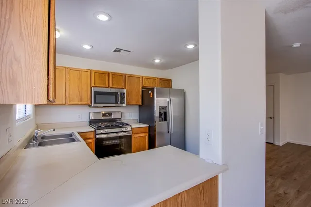 $1,725 | 3385 Cheyenne Gardens Way, North Las Vegas, NV 89032