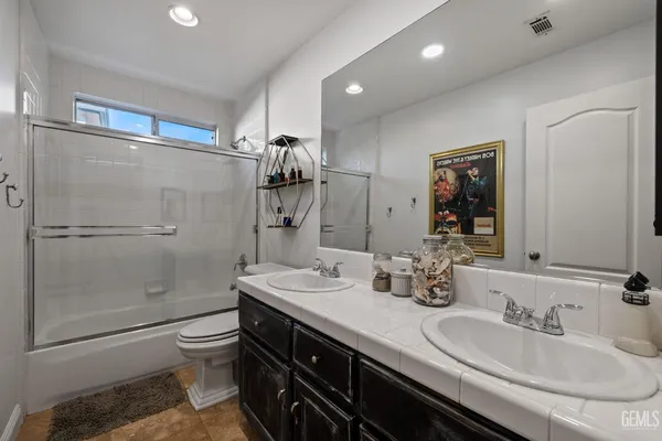 $545,000 | Undisclosed Address, Bakersfield, CA 93306