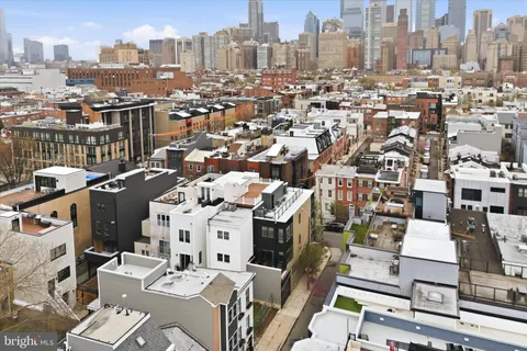 a picture of city view