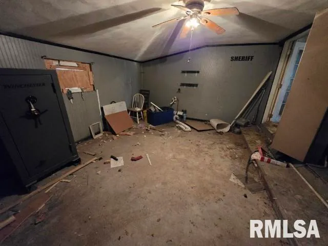 $60,000 | 12 Mitchell Drive, Wayne City, IL 62895