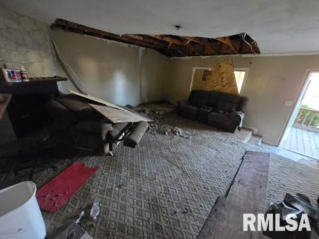 $60,000 | 12 Mitchell Drive, Wayne City, IL 62895