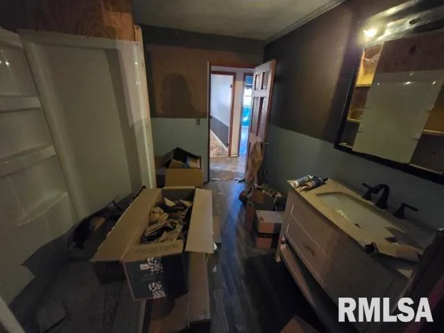 $60,000 | 12 Mitchell Drive, Wayne City, IL 62895