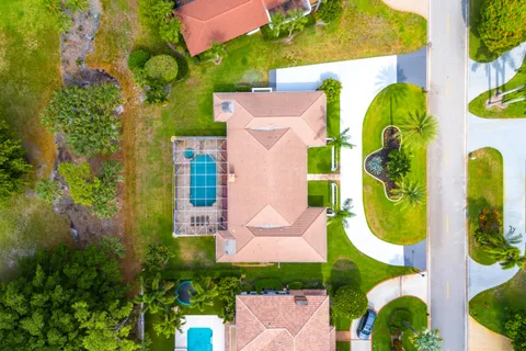 $1,295,000 | 110 Glenbrook Court, Atlantis, FL 33462