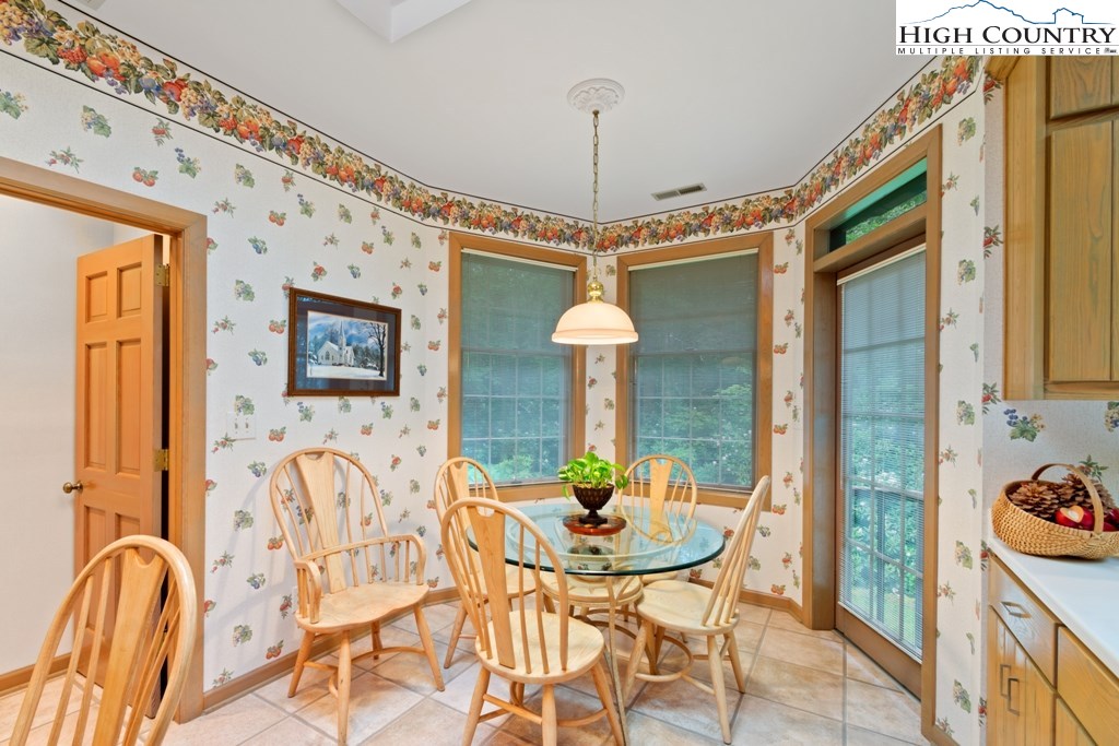 249 Grassy Creek Road Linville, NC 28646 - Photo 18 of 44 Gallery Image 18