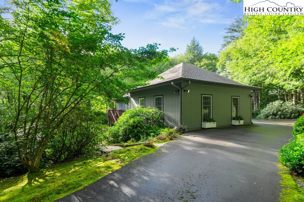 249 Grassy Creek Road Linville, NC 28646 - Photo 34 of 44 Gallery Image 34